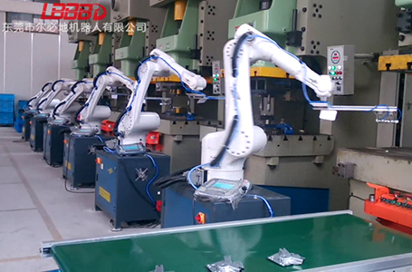 機(jī)床上下料機(jī)器人機(jī)械手臂客戶(hù)現(xiàn)場(chǎng)運(yùn)行案例